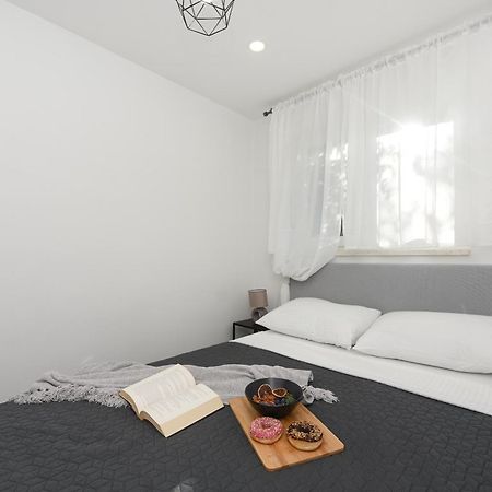 L&R Luxury Apartment- Free Parking ザダル エクステリア 写真