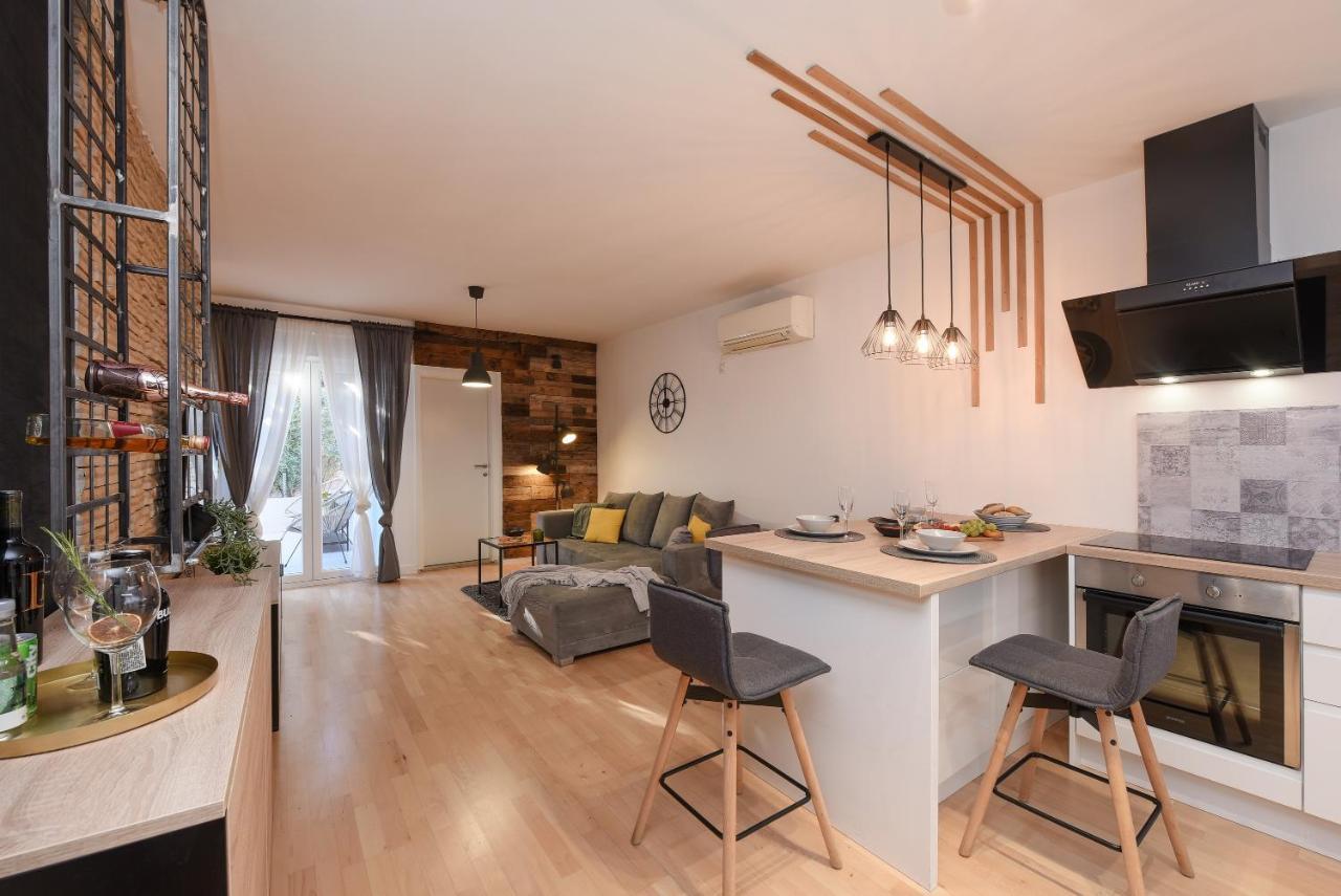 L&R Luxury Apartment- Free Parking ザダル エクステリア 写真