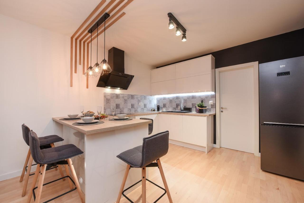 L&R Luxury Apartment- Free Parking ザダル エクステリア 写真